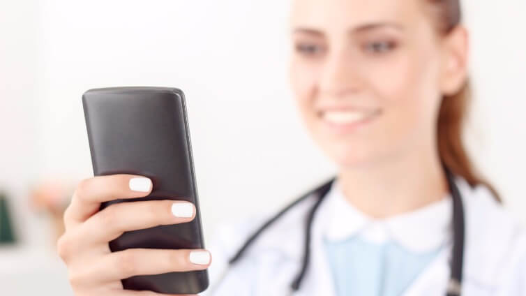 Telefon w promocji gabinetu medycyny estetycznej