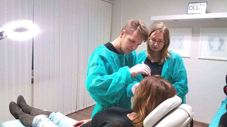 Szkolenia i zabiegi medycyny estetycznej w OLLIE - Zabiegi na pacjentach